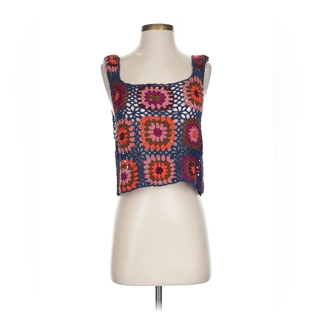Natural Life Crochet Tank - Picture 3 of 7